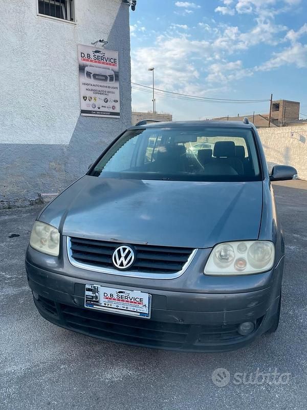 Usata VW Touran 101 CV (74 kW) 2003 Argento Monovolume