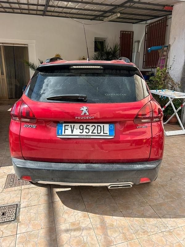 Usata Peugeot 2008 GT-line 102 CV (75 kW) 2019 Rosso SUV