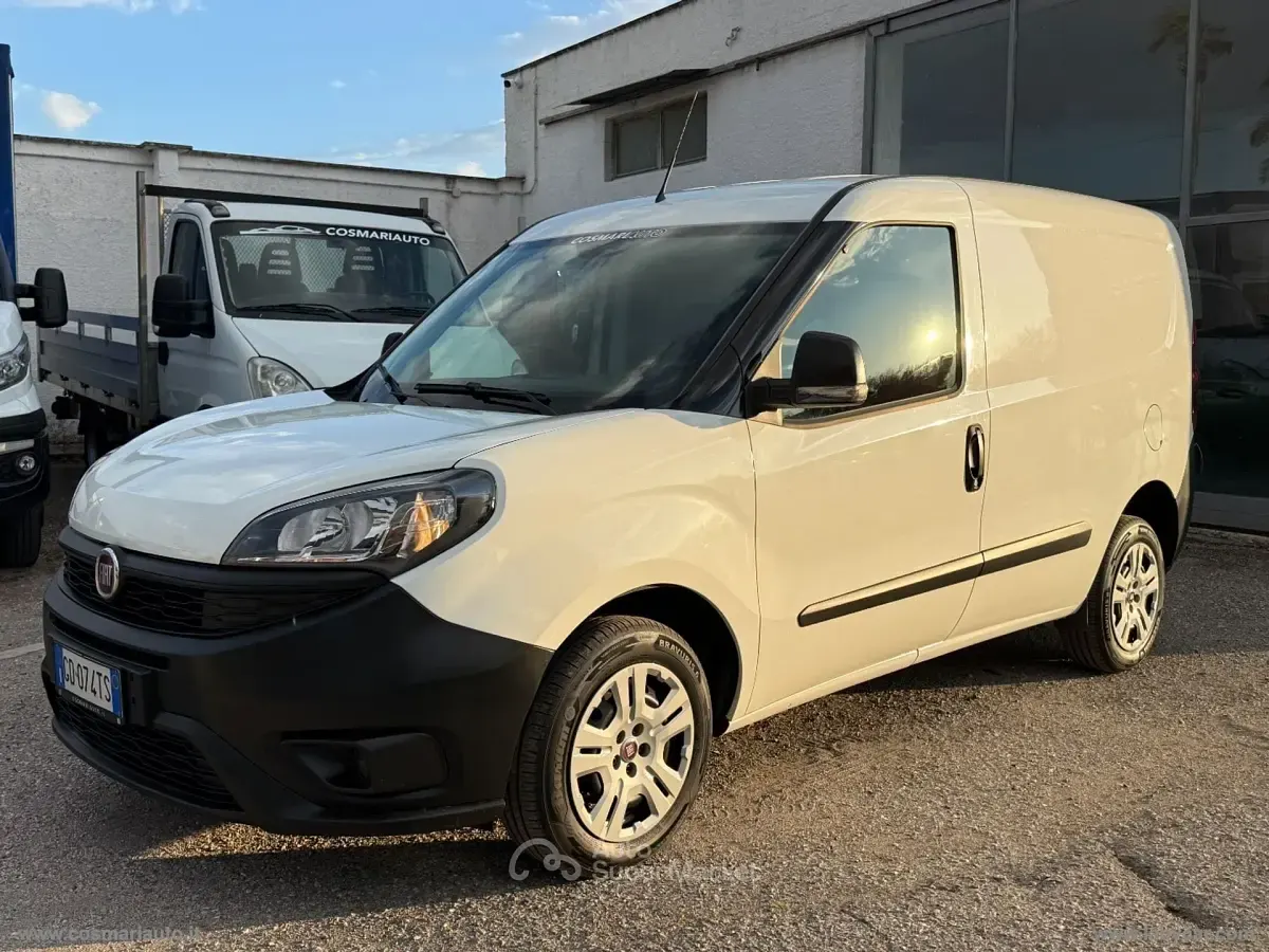 Usata Fiat Doblò 95 CV (69 kW) 2020 Bianco Monovolume