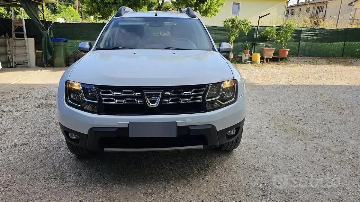 Usata Dacia Duster 109 CV (80 kW) 2016 Bianco SUV