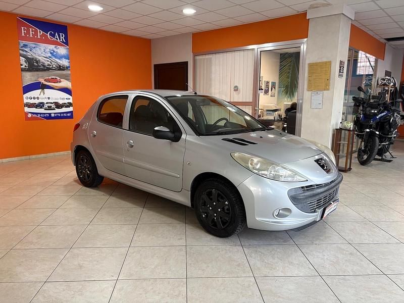Usata Peugeot 206 57 CV (41 kW) 2010 Grigio Berlina