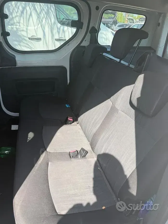 Usata Dacia Dokker Ambiance 75 CV (55 kW) 2014 Bianco Monovolume