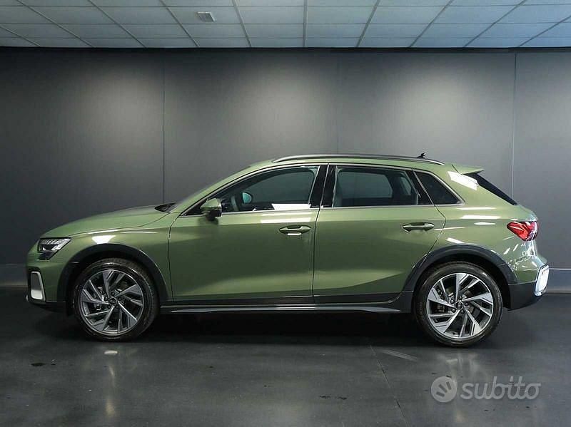 Nuova Audi A3 Comfort 150 CV (110 kW) 2025 Verde Berlina