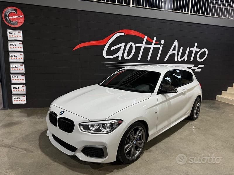 Bianco Usata 2016 BMW M135 M Performance Due volumi | 26.900 € (Buon prezzo) - Immagine 1/4