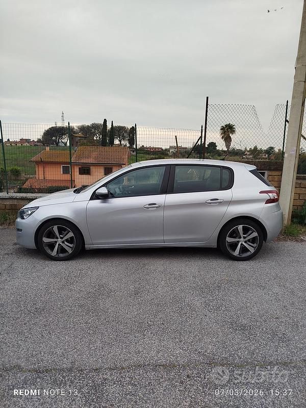 Usata Peugeot 308 100 CV (73 kW) 2015 Grigio Berlina