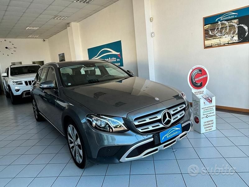 Usata Mercedes E220 All-Terrain Premium Plus 194 CV (142 kW) 2017 Grigio Station wagon