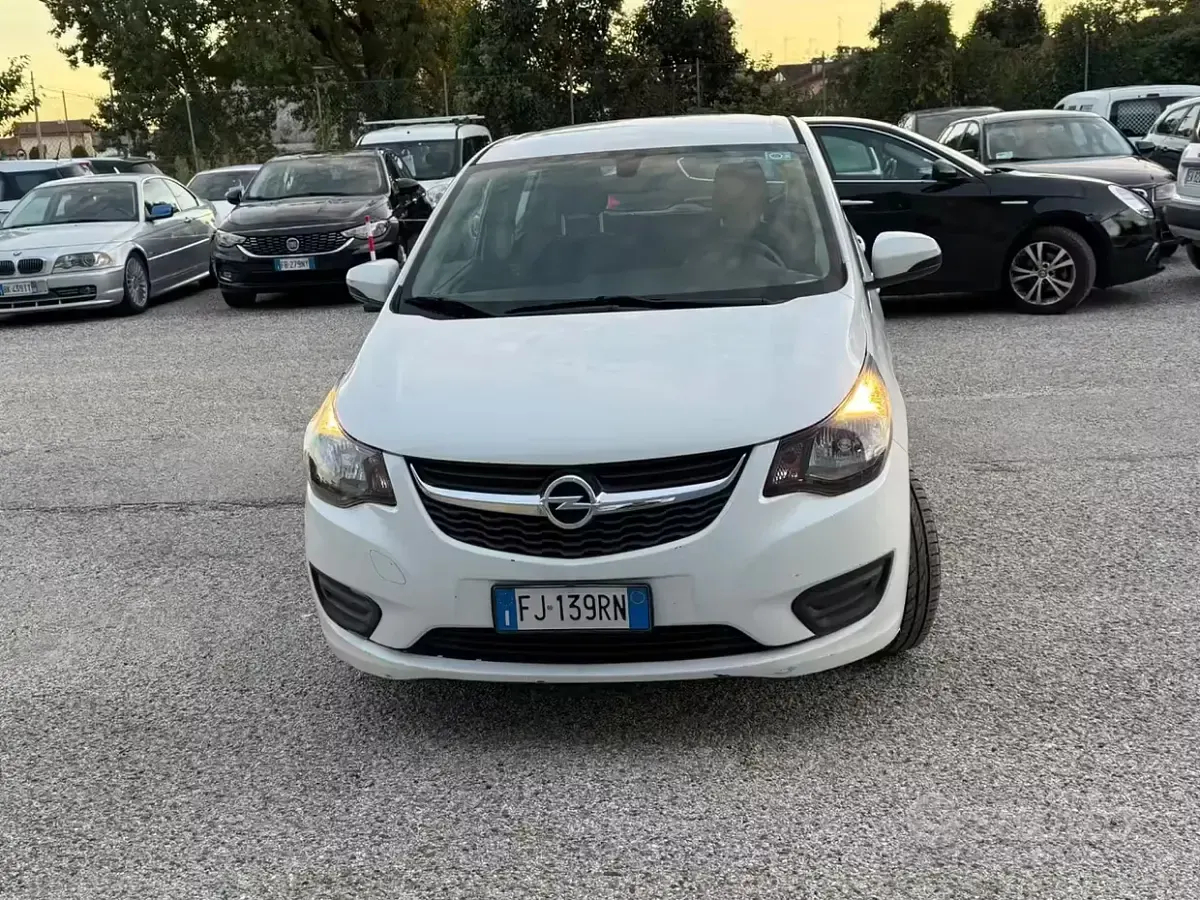 Gebraucht Opel Karl 75 PS (55 kW) 2016 Weiß Kleinwagen