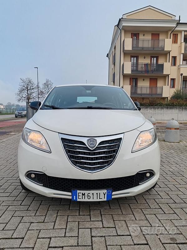 Usata Lancia Ypsilon S 69 CV (50 kW) 2012 Utilitaria