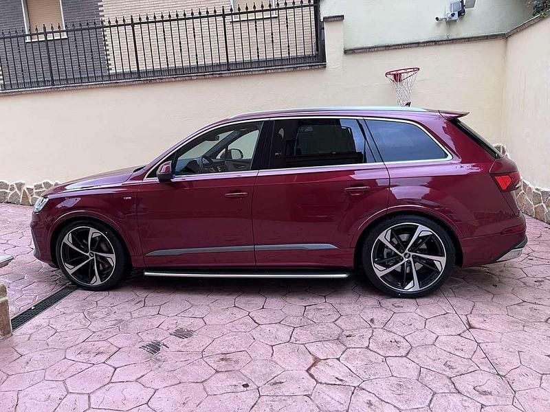 Usata Audi Q7 Advanced 245 CV (180 kW) 2021 Rosso SUV