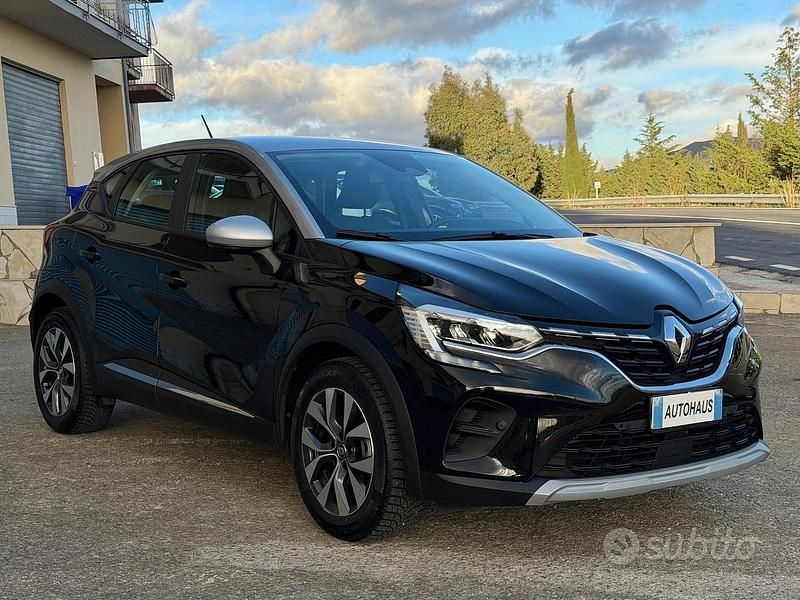 Usata Renault Captur Zen 101 CV (74 kW) 2020 Nero SUV