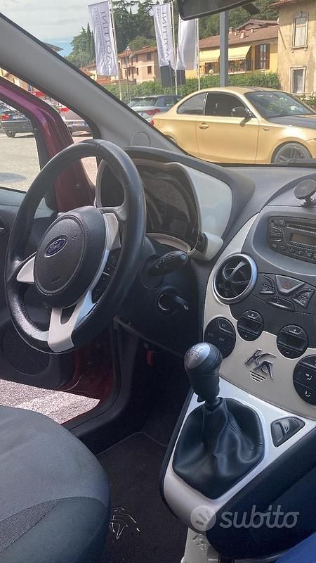 Rosso Usata 2011 Ford Ka Due volumi | 6490 € (Molto cara) - Immagine 1/4