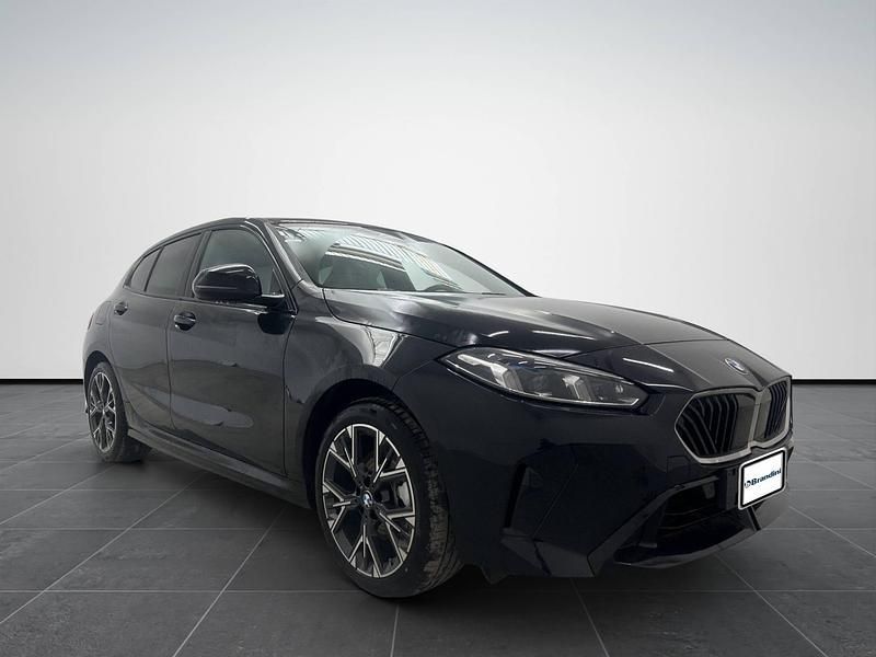 Nuova BMW 120 M Sport 150 CV (110 kW) 2026 Black sapphire metallizzato Utilitaria