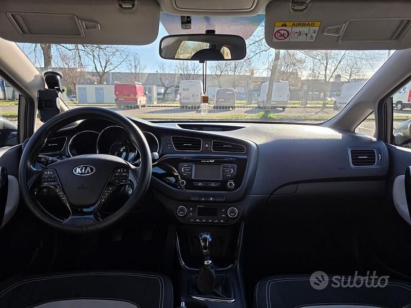 Usata Kia Ceed Sportswagon 110 CV (80 kW) 2013 Grigio Station wagon