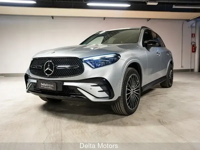 Usata Mercedes GLC300 196 CV (144 kW) 2026 SUV