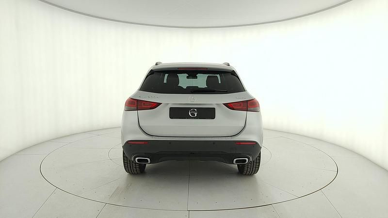 Usata Mercedes GLA200 150 CV (110 kW) 2022 Grigio SUV