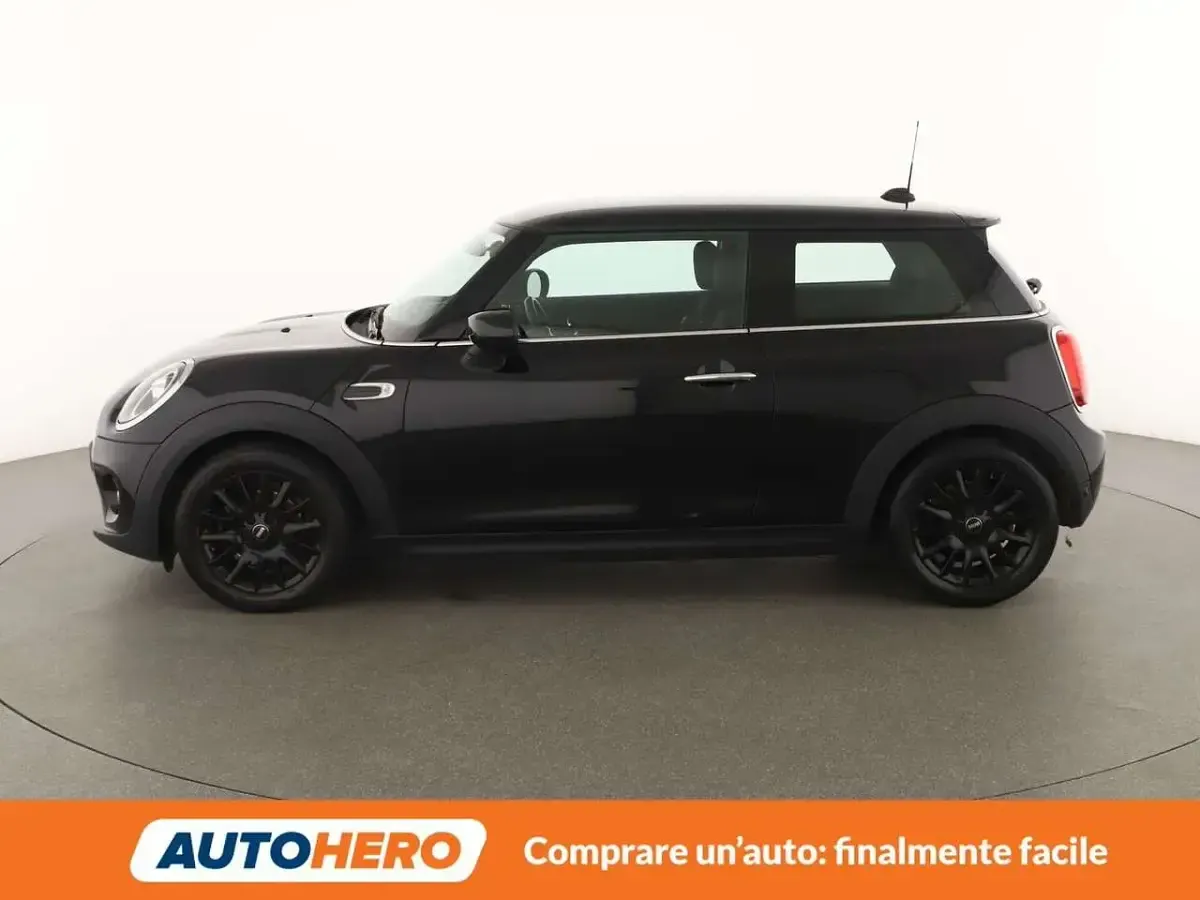 Usata Mini ONE 75 CV (55 kW) 2020 Nero Utilitaria