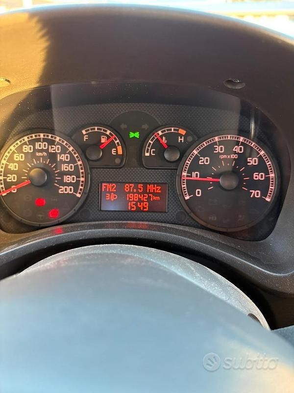 Usata Fiat Panda Dynamic 60 CV (44 kW) 2009 Giallo Berlina