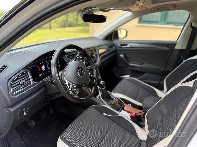 Usata VW T-Roc Advance 150 CV (110 kW) 2021 Bianco SUV