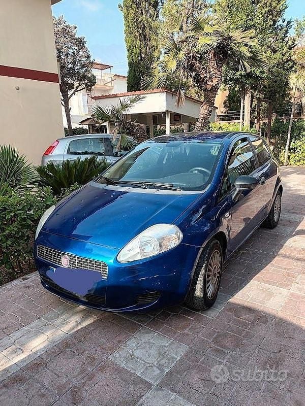 Usata Fiat Punto 65 CV (47 kW) 2008 Blu Utilitaria