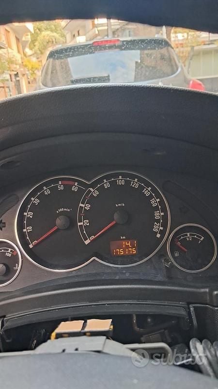 Usata Opel Meriva 75 CV (55 kW) 2007 Blu Monovolume