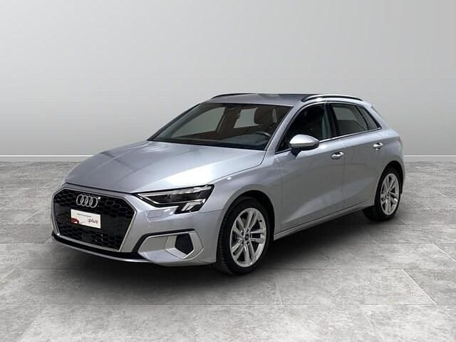Argento floret metallizzato Usata 2024 Audi A3 Advanced Plus | 31.900 € - Immagine 1/4