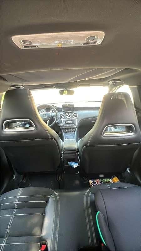 Usata Mercedes A180 109 CV (80 kW) 2015 Berlina