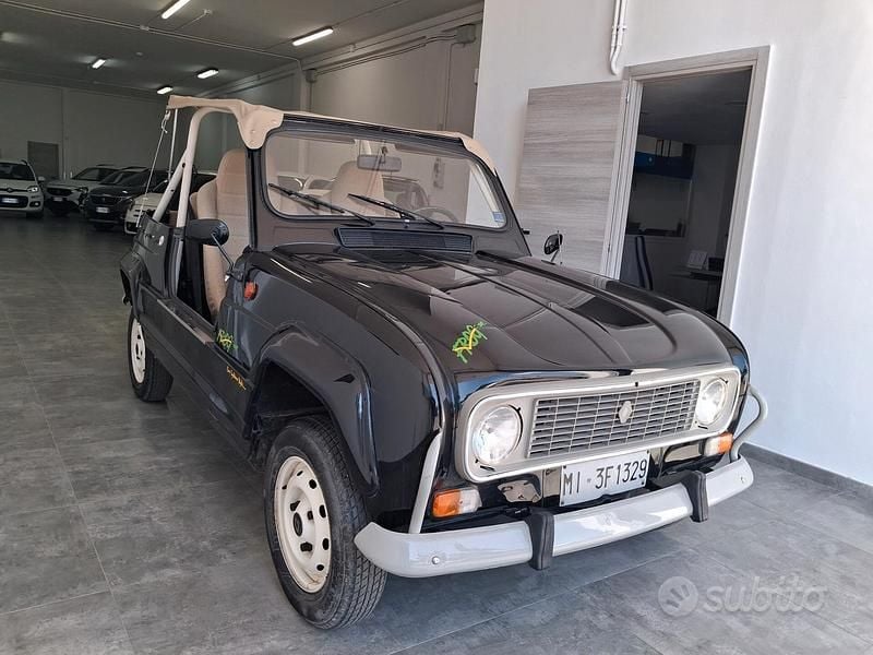 Usata Renault R4 Esprit Alpine 34 CV (25 kW) 1987 Nero Cabrio