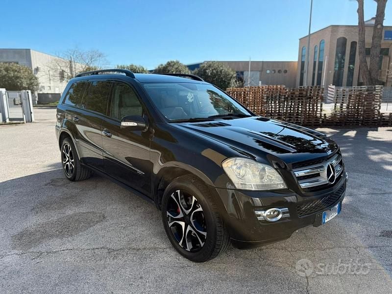 Usata Mercedes GL320 224 CV (164 kW) 2008 Nero SUV