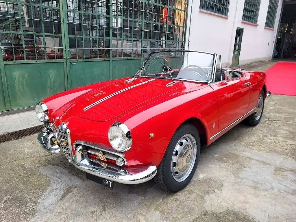 Usata Alfa Romeo Giulietta 80 CV (58 kW) 1962 Rosso Cabrio
