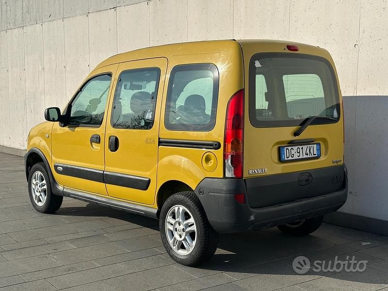 Usata Renault Kangoo Luxe 95 CV (69 kW) 2007 Giallo Monovolume