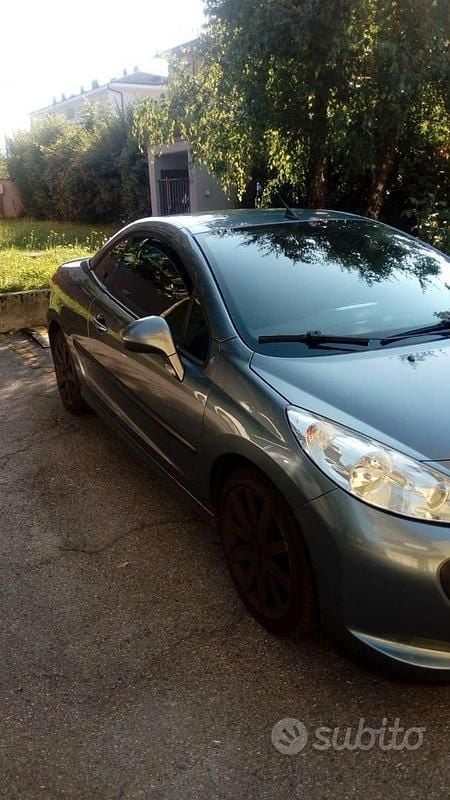 Gebraucht Peugeot 207 CC 150 PS (110 kW) 2007 Cabrio