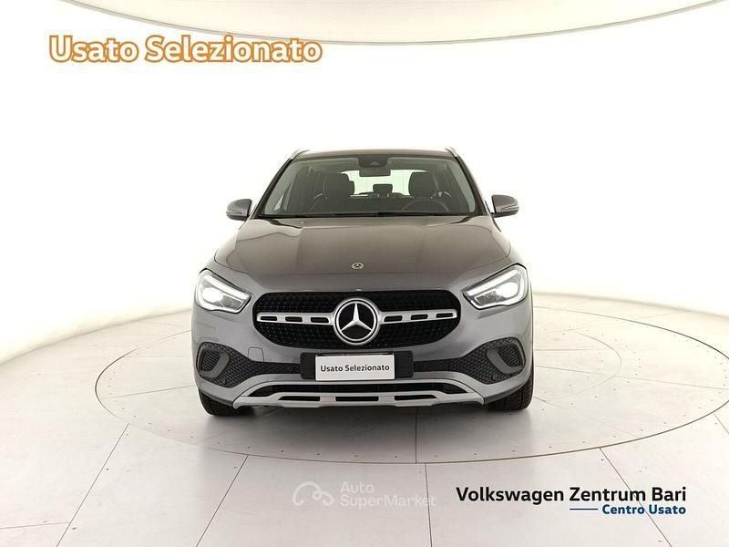 Usata Mercedes GLA200 Business 150 CV (110 kW) 2021 Grigio SUV
