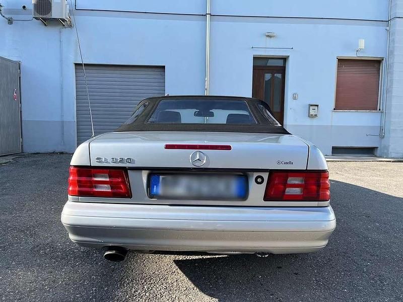 Usata Mercedes SL320 Elegance 224 CV (164 kW) 2000 Cabrio