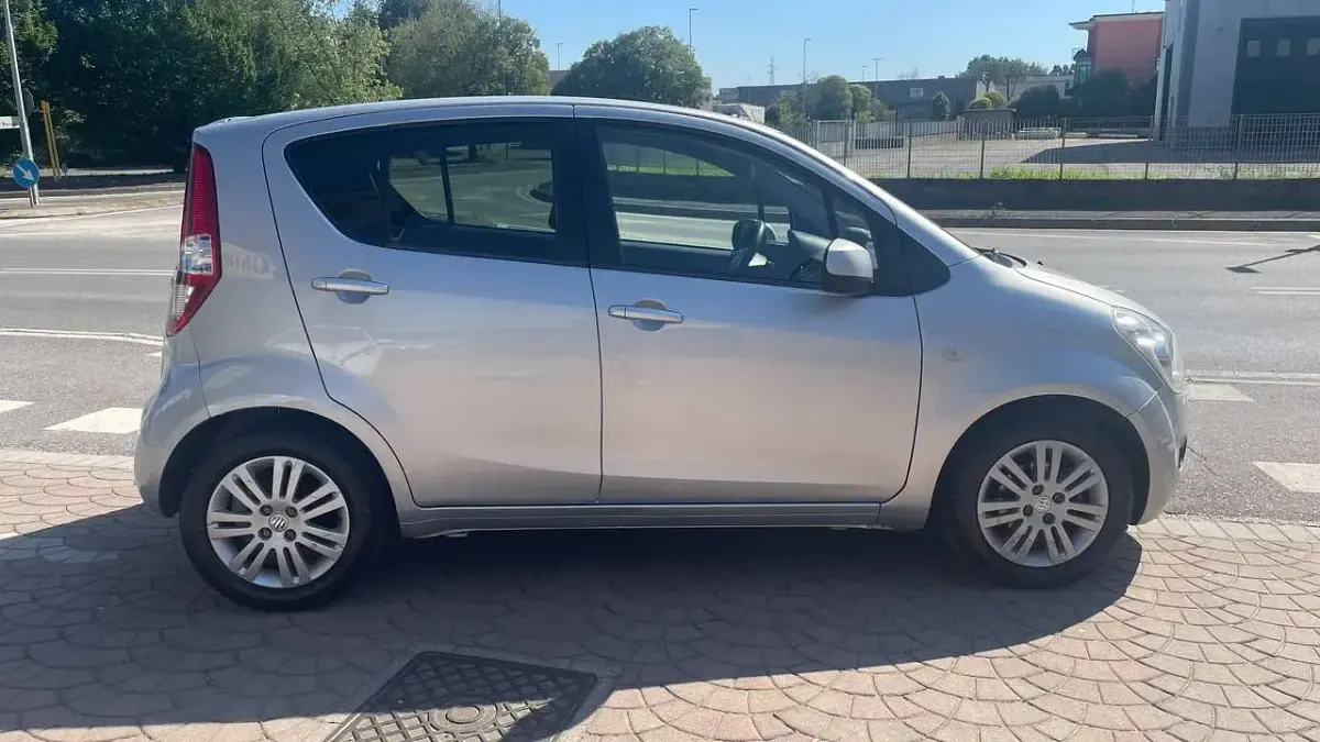 Usata Suzuki Splash GLS 68 CV (50 kW) 2012 Grigio Utilitaria