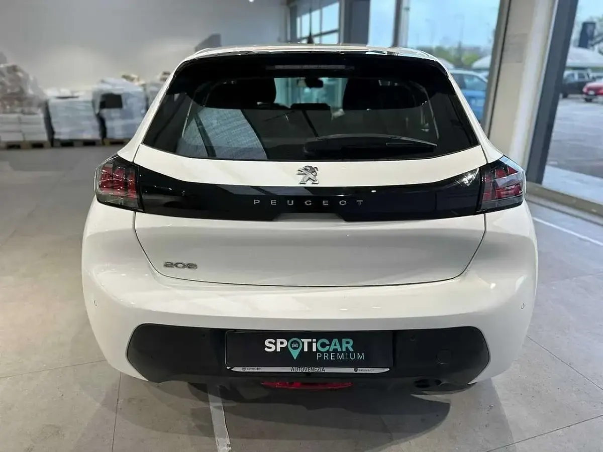 Usata Peugeot 208 Active 75 CV (55 kW) 2022 Bianco Utilitaria
