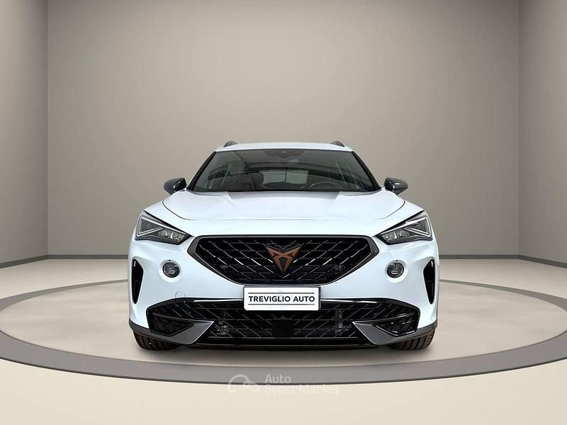 Usata Cupra Formentor 150 CV (110 kW) 2024 Bianco / metallizzato SUV