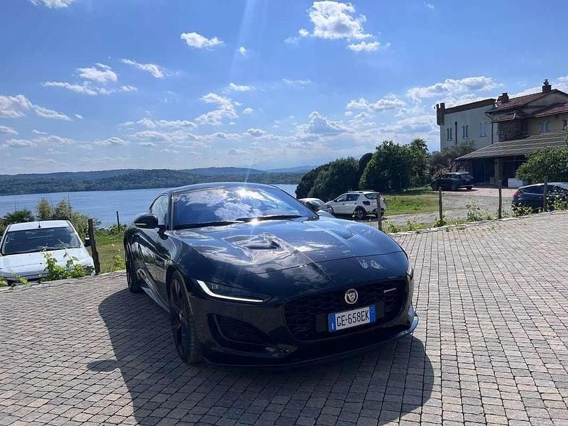Nero Usata 2021 Jaguar F-Type R-Dynamic Coupé | 51.000 € (Buon prezzo) - Immagine 1/4