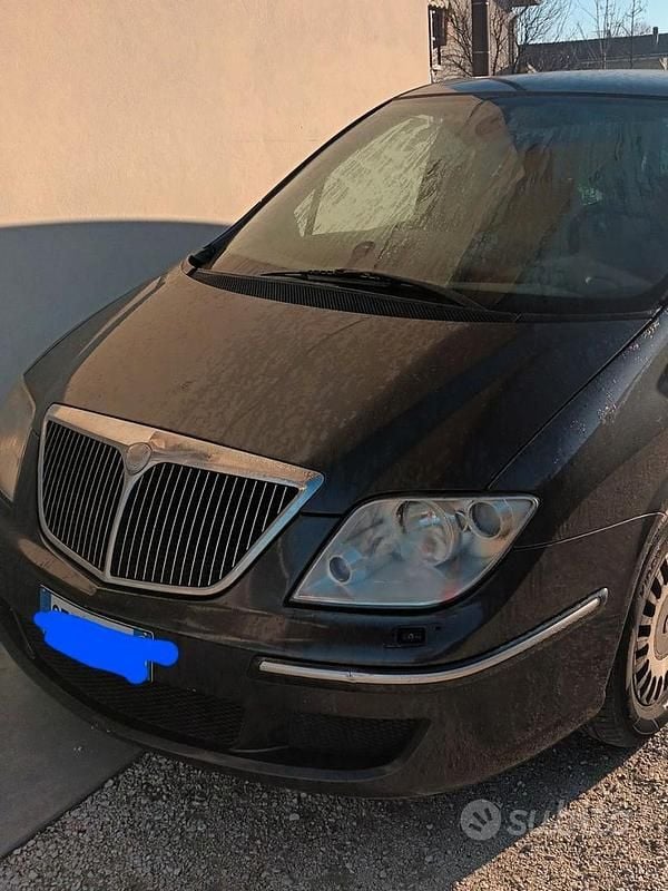 Usata Lancia Phedra 2012 Grigio Monovolume