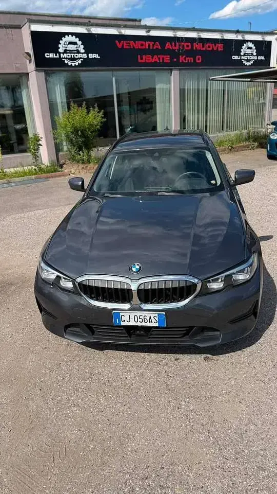 Usata BMW 320 Advantage 190 CV (139 kW) 2022 Grigio Station wagon