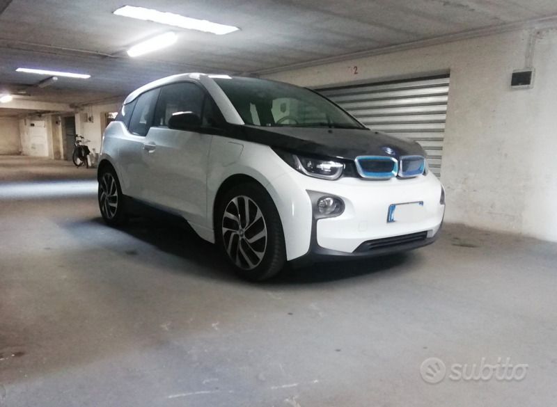 Usata 2015 BMW i3 Due volumi | 12.000 € - Immagine 1/2