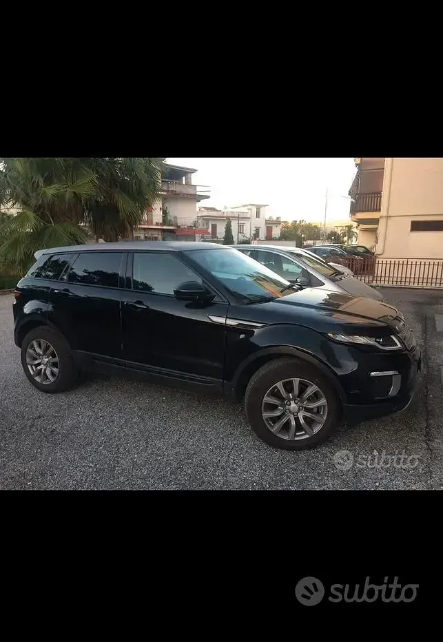 Usata Land Rover Range Rover evoque 150 CV (110 kW) 2017 Nero SUV