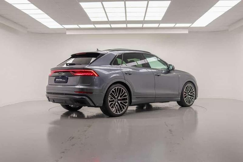 Usata Audi Q8 Sport 389 CV (286 kW) 2020 Nero orca met SUV