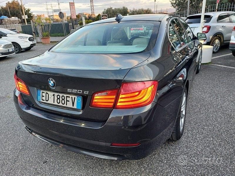 Usata BMW 520 184 CV (135 kW) 2010 Nero Berlina
