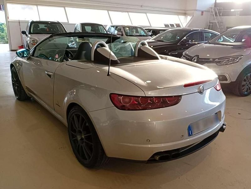 Usata Alfa Romeo Spider 260 CV (191 kW) 2009 Argento Cabrio