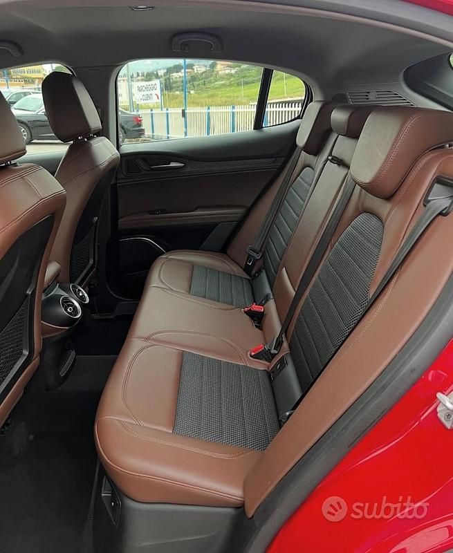 Usata Alfa Romeo Stelvio 210 CV (154 kW) 2019 Rosso SUV