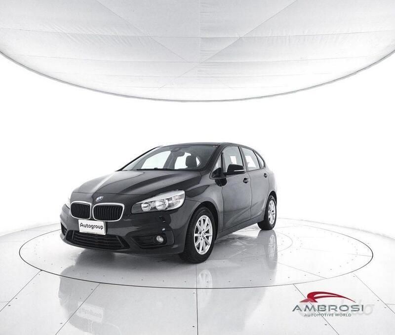 Nero Usata 2017 BMW 218 Advantage | 8415 € (Super prezzo) - Immagine 1/4