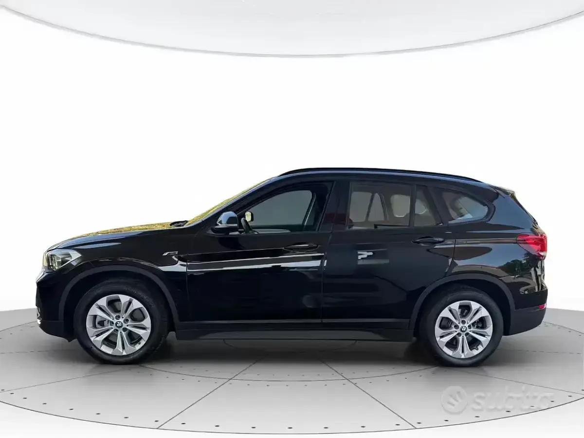 Usata BMW X1 Advantage 125 CV (91 kW) 2022 Nero SUV