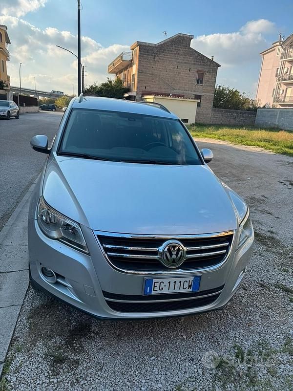 Grigio Usata 2011 VW Tiguan SUV | 8900 € (Super prezzo) - Immagine 1/4