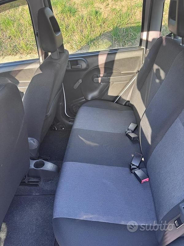 Usata Fiat Panda 4x4 75 CV (55 kW) 2011 Bianco Utilitaria