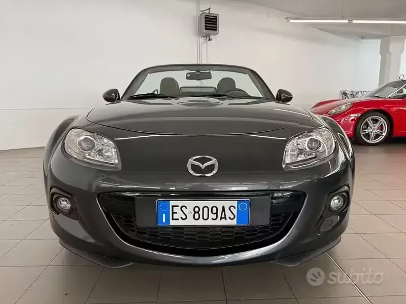 Usata Mazda MX5 126 CV (92 kW) 2013 Grigio Cabrio